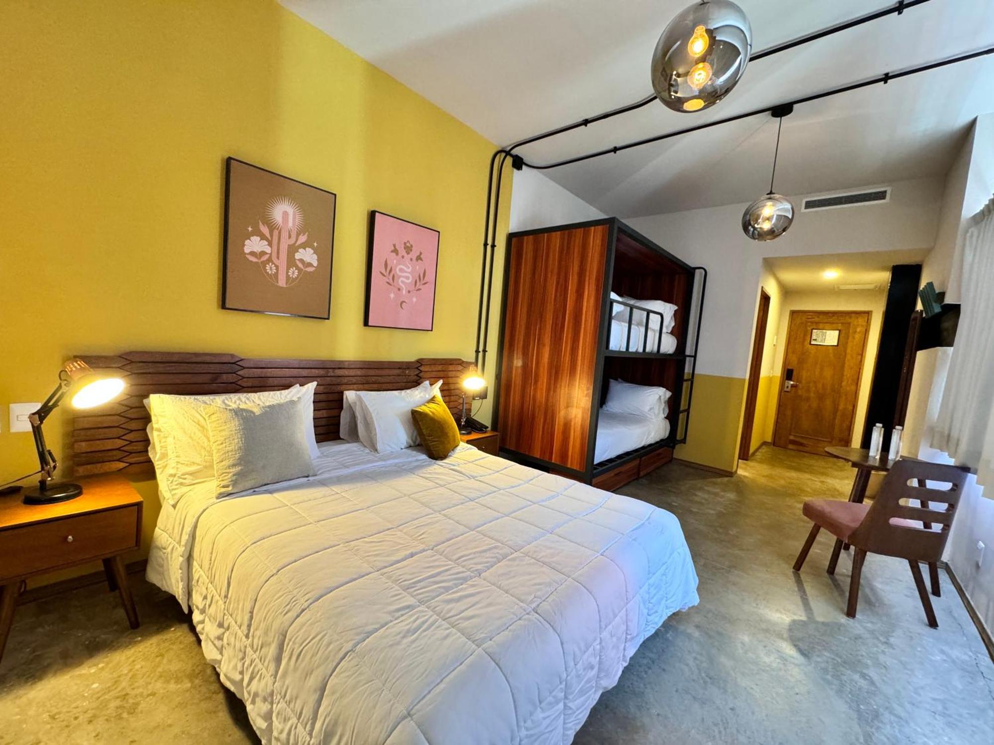 Hotel Ola Chapultepec غوادالاجارا المظهر الخارجي الصورة